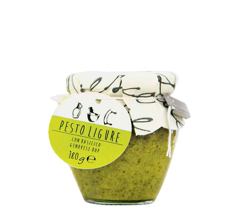 Pesto mit Walnüssen und Pinienkernen